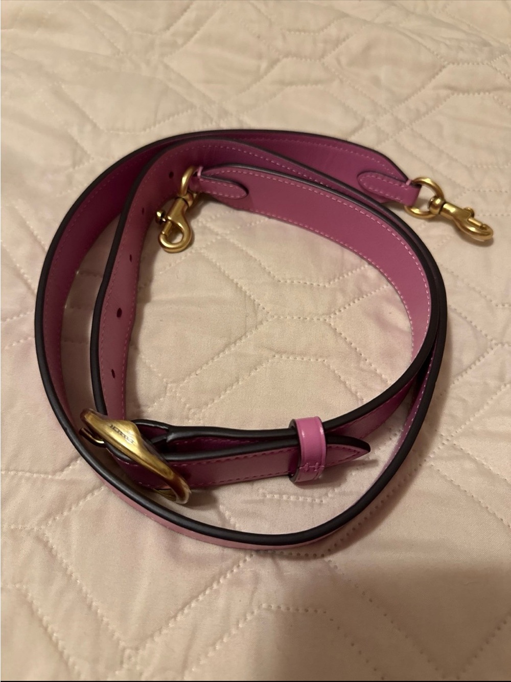 COACH
Fuchsia Tabby Shoulder Bag 20 - Picture 10 of 16